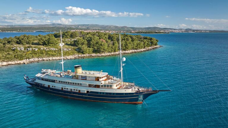Crucero por Croacia en un yate de alquiler de lujo